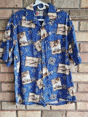 Hilo Hattie The Hawaiian Original Blue Tropical Print Men's Short-Sleeve Shirt